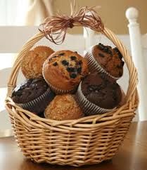 Light Peanut Butter-Chocolate Chip Muffins. A few subs here and there, easy to make even healthier. Muffin Basket Ideas, Muffin Gift Basket, Muffin Basket, Peanut Butter Chocolate Chip Muffins, Heath Food, Peanut Butter Muffins, Bake Something, Homemade Breads, Muffin Bread