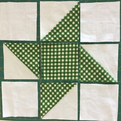 Friendship Stars Block Tutorial - Fast & Fresh - susies-scraps.com Friendship Star Table Runner Pattern, Fall Quilt Patterns, Hand Quilting Patterns, Quilting Designs Patterns, Quilts Patterns, Quilt Block Patterns Free, Quilt Square Patterns, Cabin Quilt, Barn Quilt Patterns