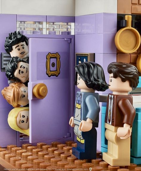 Lego City Display, Easy Lego Creations, Lego Jewelry, Friends Apartment, Friends Cast, Lego News, Friends Funny Moments, Friends Series, Cool Lego Creations