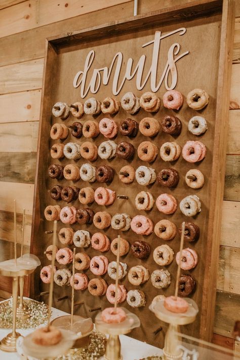 Pretzel Stand, Destiny Wedding, Donut Board, Fall Donuts, Donut Display, Wedding Donuts, Pastor Appreciation, Donut Dessert, Graduation Party Planning