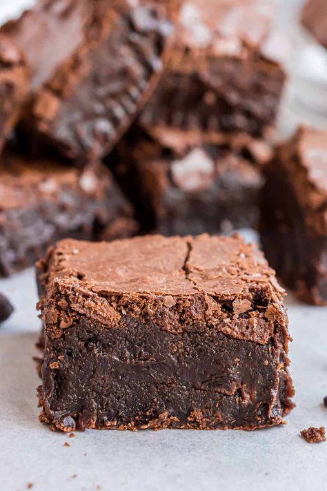 Homemade Bakery Style Brownies Recipe - Shugary Sweets Applesauce Brownies, Spelt Recipes, Bake Sale Treats, Sugar Free Brownies, Resep Brownies, Banana Brownies, Fudgy Brownie Recipe, Pumpkin Brownies, Best Brownie Recipe