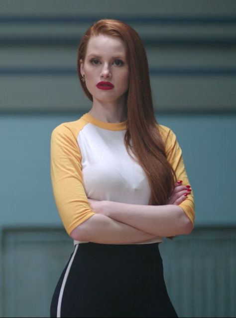 Cheryl 1x10 Cheryl Blossom Aesthetic, Riverdale Fashion, Cheryl Blossom Riverdale, Riverdale Cheryl, Nice Person, Riverdale Cast, Madelaine Petsch, Cheryl Blossom, Redhead Beauty