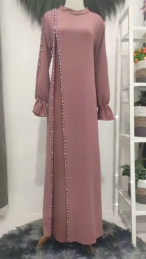 Abaya Designs Latest, Islamic Fashion Dresses, Projek Menjahit, Muslimah Dress, Dress Muslim, Mode Abaya, Fashion Muslim, Muslim Fashion Dress, Fashion Design Dress