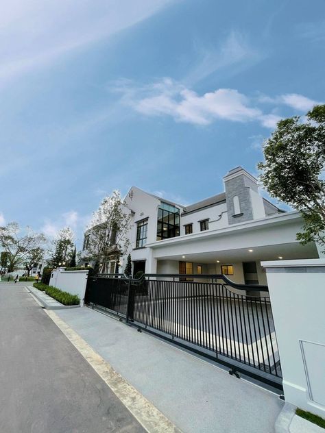 Brand New Luxury House I In Thap Chang, Krung Thep Maha Nakhon, Thailand For Sale (12774256) Thailand Luxury House, Houses In Thailand, Thailand House, House In Thailand, Shady Tree, Built In Furniture, New Photo Download, Mansions Homes, Luxury Homes Dream Houses