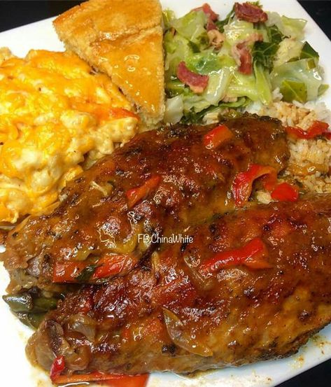 Smothered Turkey wings, white rice, baked macaroni and cheese, cabbage, and homemade sweet honey corn bread !!! Turkey Wing Meal Ideas, Sunday Dinner Ideas Soul Food Cabbage, Cabbage With Smoked Turkey Wings, Smoked Smothered Turkey Wings, Baked Smothered Turkey Wings, Turkey Wings Recipe Baked With Rice, Smothered Turkey Wings And Rice, Honey Corn Bread, Southern Housewife