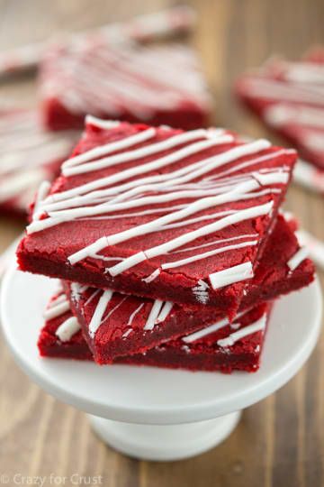 17 Pretty Red & White Desserts To Make This Canada Day Canada Day Desserts, Red Velvet Cheesecake Cupcakes, Velvet Desserts, Chocolate Chip Cheesecake Bars, Red Velvet Desserts, Fabulous Desserts, Red Velvet Recipes, Crazy For Crust, White Desserts