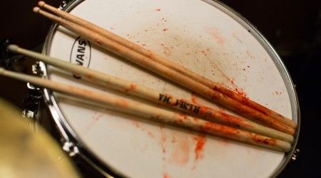 Whiplash / Buddy Rich / Milles Teller / Blues Caravan Whiplash Aesthetic, Whiplash Movie, Damien Chazelle, Septième Art, Miles Teller, I Love Cinema, Movie Shots, Whiplash, Mötley Crüe