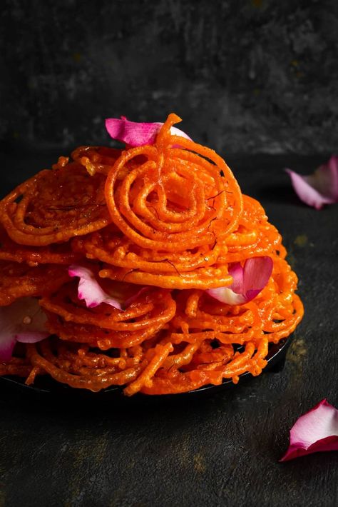 Perfect Vegan Jalebi Jalebi Aesthetic, Jalebi Photography, Diwali Photoshoot, Jalebi Recipe, Desi Desserts, Mango Dessert Recipes, Mango Dessert, Ram Image, Indian Dessert