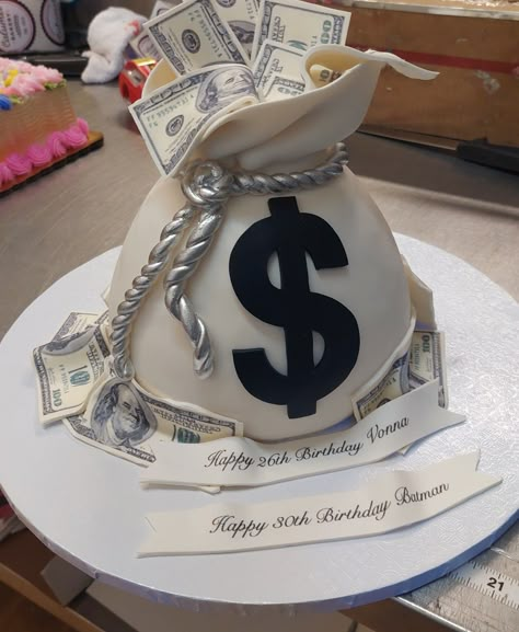 Money Bday Cake Ideas, Birthday Cake Money Theme, Money Theme Cake For Men, Cake Dollar Birthday, Cake Money Design, Dollar Cake Design, Money Birthday Cake For Men, Money Cake Ideas For Men, Money Themed Cake