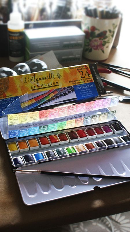 Watercolors Sennelier Watercolor, Color Paints, Travel Art Kit, Watercolor Supplies, Artist Studios, Moody Art, Art Media, Watercolor Kit, Watercolor Bookmarks