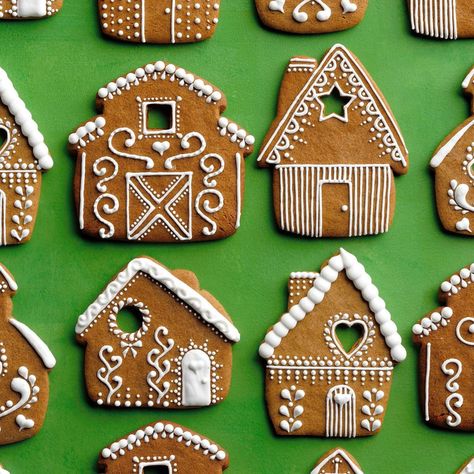 Gingerbread House Cookie Recipe, Gingerbread Man Cookie Recipe, Homemade Gingerbread House, Gingerbread House Template, Gingerbread Cookies Decorated, Gingerbread House Cookies, Ginger Bread Cookies Recipe, Cookie House, Man Cookies