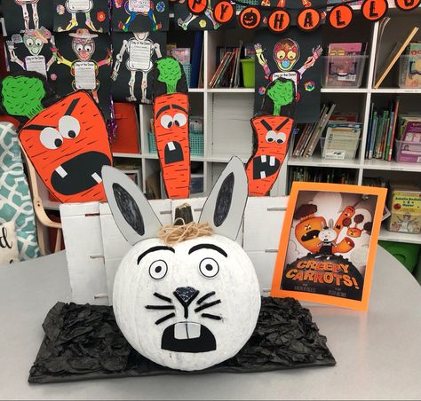 Pumpkins Craving, School Pumpkin Decorating, Storybook Pumpkin Ideas, Crafts With Books, Pumpkin Book Report, Pumpkin Book Characters, Book Character Pumpkin, Book Pumpkins, Storybook Pumpkin