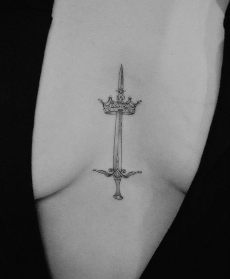 Ace Of Swords Tattoo, Queen Of Swords Tattoo, Swords Tattoo, Tattoo Queen, Ace Of Swords, Medieval Tattoo, Tarot Tattoo, Galaxy Tattoo, Joan Of Arc