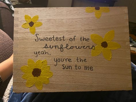 Boyfriend loves Zach bryan, sun to me is our song I’m creating him a pray box so I decide to add it Zach Bryan Gift Ideas, Zach Bryan Painting Ideas, Zach Bryan Painting, Western Painting Ideas Easy, Sweetest Of The Sunflowers, Zac Bryan, Sun To Me Zach Bryan, Sunflowers Art, Cute Easy Paintings