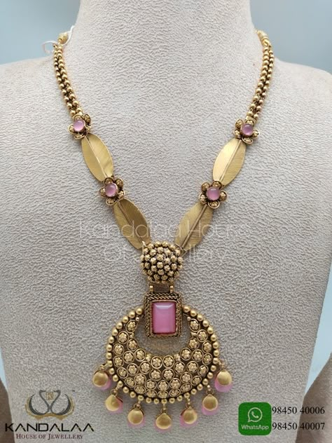 Unique Gold Jewelry Designs, Antique Necklaces Design, Gold Jewelry Outfits, New Gold Jewellery Designs, Fancy Jewelry Necklace, Modern Gold Jewelry, Pretty Jewelry Necklaces, Gold Jewelry Simple Necklace, Gold Mangalsutra Designs