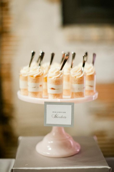 Portable Appetizers, Reception Food Ideas, Wedding Reception Food Ideas, Vows Ideas, Wedding Cocktail Hour, Renew Vows, Wedding Snacks, Dessert Shooters, Mini Dessert Cups