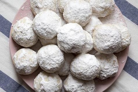 Butter Ball Cookies Recipe, Butterball Recipe, Italian Cookie Recipe, Wedding Cookies Recipe, Italian Butter, Key Lime Cookies, Grandma Cookies, Cookie Recipes Oatmeal Raisin, Lime Cookies