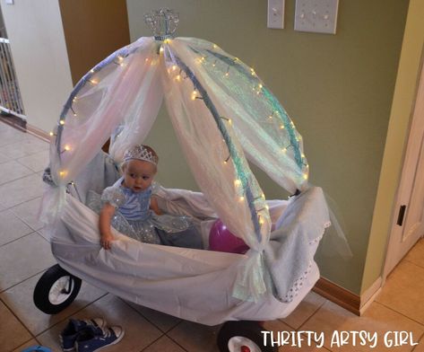 Pumpkin Carriage Diy, Princess Costume Diy, Solar Lamps Diy, Diy Moss Ball, Cinderella's Carriage, Diy Light Bulb, Farmhouse Blankets, Halloween Princess, Princess Carriage