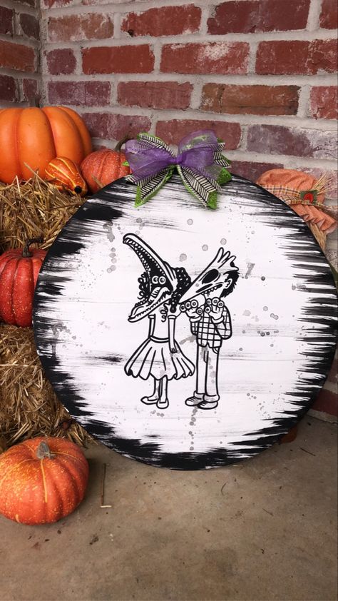 Door hanger, beetlejuice, Halloween Beetlejuice Door Sign, Beetlejuice Door Hanger, Diy Halloween Door Hanger, Horror Signs, Beetlejuice Door, Beetlejuice Wreath, Beetlejuice Decor, Halloween Diy Door, Diy Garden Fence