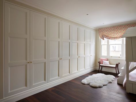 Floor To Ceiling Cupboards, London Victorian House, Built In Wardrobe Designs, Townhouse Bedroom, Victorian Wardrobe, Victorian Town, Clever Closet, Victorian Closet, Raised Panel Cabinets