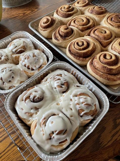 Individual Cinnamon Rolls Packaging, Cinnamon Rolls Wedding Display, Love Utley Sj Tilly, Wedding Core, Baking Business, Party Trays, Fresh Eggs, Whole Wheat, Wheat Flour