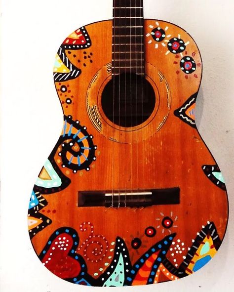 1967 Gibson hand painted by Mexican artist Danny Dali Mexican Artists, Dali, Diy And Crafts, Guitar, Hand Painted