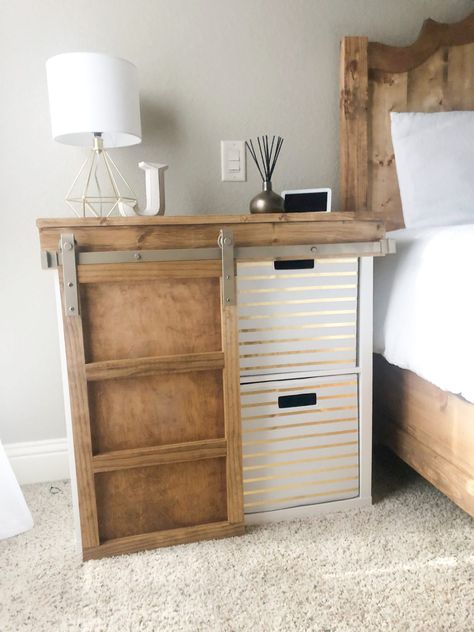 I turned a boring Target storage cube into this super cute and unique barn door night stand for my friends daughter! We teamed up with @krylonbrand to give it an even more custom look with the gold metallic spray paint! Target Storage Cubes, Diy Cubby Storage, Diy Cubbies Storage, Diy Cubby, Wall Locker, Free Furniture Plans, Storage Hack, Target Inspired Home Decor, Wood Furniture Plans