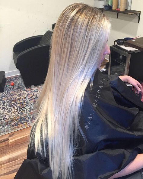 Icy platinum hair, white blonde hair, ashy blonde hair, platinum balayage ombré , ashy balayage ombré, white blonde balayage ombré, platinum blonde shadow root by @salamanda21 Platinum Hair Shadow Root, Shadow Root Platinum Blonde, Ashy Platinum Blonde Hair, Platinum Blonde Hair With Shadow Root, Icy Blonde Hair With Shadow Root, Icy Platinum Blonde Hair, Brown Skin Blonde Hair, Platinum Balayage, Blonde Balayage Honey