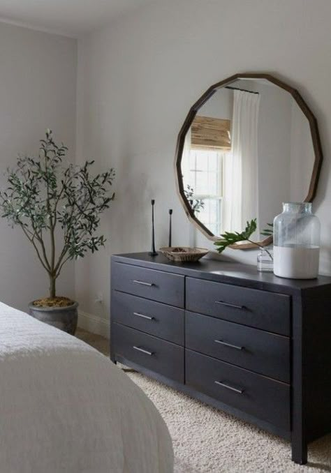 Large Mirror Over Dresser Bedroom, Black Dresser Bedroom Aesthetic, Black Dresser Bedroom Decor, Dresser Ideas Decor, Black Dresser Bedroom Ideas, Dresser Wall Decor, Black Dresser Bedroom, Bedroom Dresser Ideas, Dresser Decor Ideas