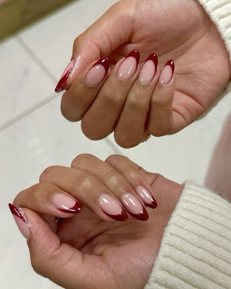 Red Tip Nails, Wine Nails, Small Nails, Nagellack Trends, Maroon Nails, Smink Inspiration, Cherry Nails, Nails Salon, Almond Acrylic Nails