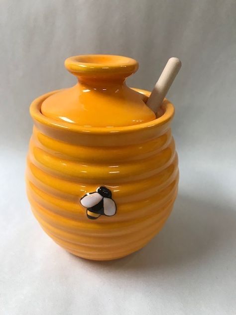 Pot Pottery Ideas, Coil Pinch Pot Ideas, Ceramic Coil Ideas, Coil Design Ideas, Clay Pot Designs Pottery Ceramic Art, Cute Clay Pot Ideas, Pottery Containers, Kiln Clay Projects, Clay Crafts Vase