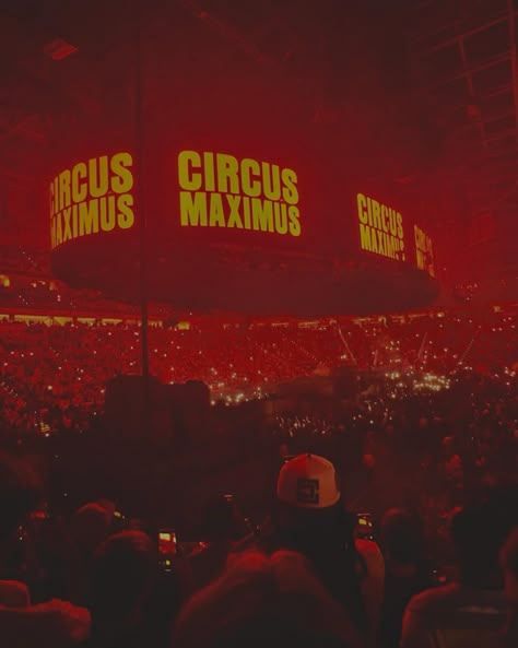 Travis Scott Red Aesthetic, Utopia Travis Scott Aesthetic, Travis Scott Concert Aesthetic, Travis Scott Circus Maximus, Circus Maximus Travis Scott, Nyc Shoot, Travis Scott Concert, Artist Wallpaper, Rap Playlist