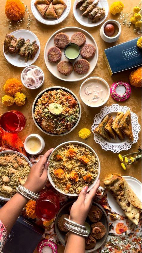 Diwali Dinner, Dinner Party Essentials, Traditional Decoration, Festive Recipes, Diwali Decor, Party Essentials, Creative Images, Iftar, Food Festival