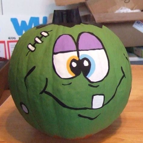 Pumpkins Painting, Creative Pumpkin Painting, No Carve Pumpkin Decorating, Disney Pumpkin, Pumpkin Painting Ideas, Halloween Pumpkin Designs, Halloween Pumpkins Painted, Fun Pumpkins, Creative Pumpkins