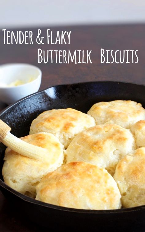 These Tender & Flaky Buttermilk Biscuits are buttery, tender and flaky, and so easy to make.  They will become your favorite! #buttermilkbiscuits #biscuits #buttermilk #flakybiscuits #bread Best Southern Buttermilk Biscuits, Homemade Country Biscuits, Country Biscuits Recipe, Butter Buttermilk Biscuits, Ways To Use Buttermilk, Flaky Biscuit Recipe, Flaky Buttermilk Biscuits Recipe, Biscuits Buttermilk, Flaky Buttermilk Biscuits