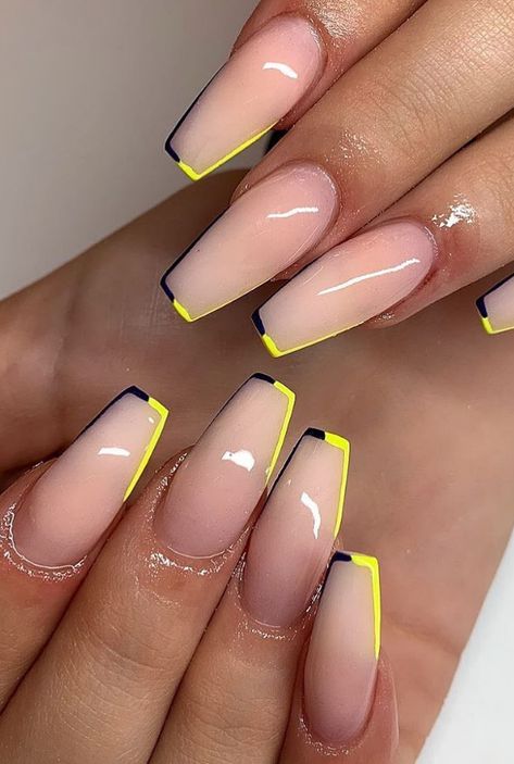 A women's lifestyle destination dedicated to style, entertainment, love, and living beautifully. Wide Nail Beds, Her Nails, Dip Powder Nails, Hot Nails, Coffin Nails Designs, Fire Nails, Pretty Acrylic Nails, Fancy Nails, Chic Nails