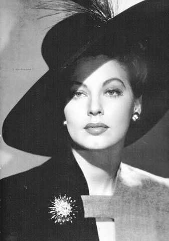 Ava Gardner Klasik Hollywood, Carmen Dell'orefice, Gene Tierney, Flot Makeup, Mode Retro, Jane Russell, 얼굴 드로잉, Fan Bingbing, Cecil Beaton