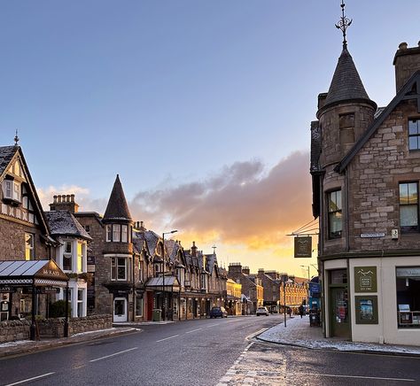 20 Reasons Why You Need to Visit the Charming Town of Pitlochry Scotland Enchanted Forest Pitlochry, Pitlochry Scotland, Town Aesthetic, Life In The Uk, Land Of The Living, Planet Coaster, Castle Hotel, Scotland Travel, Small Town