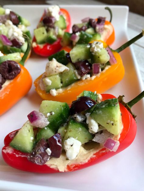 Bell Pepper Boats, Pepper Boats, Mini Peppers Recipes, Pepper Recipes Healthy, Pepper Sandwich, Pepper Recipes, Bell Pepper Recipes, Stuffed Mini Peppers, Healthy Sandwiches