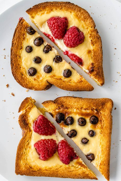 Baked Greek Yogurt Toast, Greek Yogurt Custard, Custard Toast Oven, Air Fryer Custard Toast, Custard Yogurt Toast, Greek Yogurt French Toast, Greek Yogurt Toast, Breakfast With Greek Yogurt, Custard Breakfast