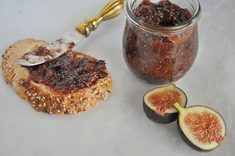 Bourbon Fig Jam, Baked Fennel, Fig Jam Recipe, Fig Recipes, Source Of Fiber, Bacon Jam, Fig Jam, Cheese Platter, Jam Recipe