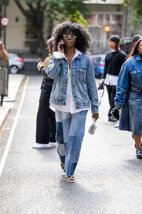 Denim Trends 2023, Celebrity Jeans, Western Outfits Men, London Fashion Week Street Style, London Fashion Weeks, Trends 2023, Popsugar Fashion, Double Denim, Jean Trends