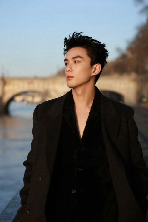 Leo Wu, Wu Lei, Boy Hairstyles, Chinese Actress, My Crush, Asian Men, Korean Actors, Paris Fashion, Paris Fashion Week