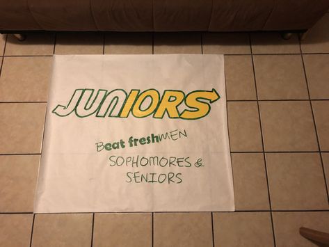 Sophomore Poster Ideas, Junior Poster Ideas, Club Rush Poster Ideas, Junior Year Posters Pep Rally, Freshmen Posters Pep Rally, Pep Rally Posters Juniors, Junior Class Posters Pep Rally, Junior Class Posters, Junior Class Signs