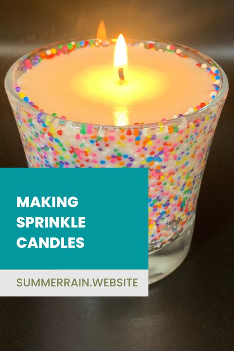 Sprinkle Candles Diy, Sprinkle Candle, Diy Sprinkle Candle, Diy Funfetti Candle, Birthday Candles Diy, Homemade Candle Recipes, Sprinkles Candle, Baby Sprinkle Favors, Diy Sprinkles