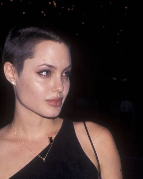 Angelina Jolie Buzzcut, Womens Buzzcut, Woman Buzzcut, Girl Buzzcut, Angelina Jolie Short Hair, Buzzcut Women, Blonde Buzzcut, Angelina Jolie Daughter, Buzzed Hair Women