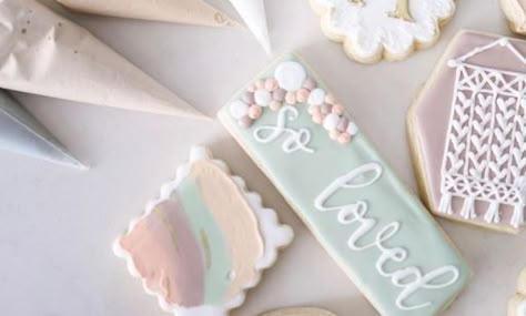 Ombre Cookies Royal Icing, Royal Icing That Tastes Good, Best Tasting Royal Icing, Best Tasting Royal Icing Recipe, Cookie Glaze Recipe, Flood Icing, Cookie Decorating Icing, Cookie Glaze, Powdered Sugar Glaze