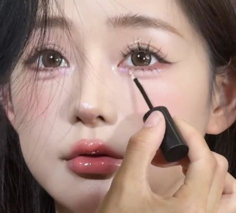 Doll Eye Makeup, Face Art Makeup, The Cardigans, Makeup For Blondes, Japanese Makeup, Ethereal Makeup, Make Up Inspo, Cute Makeup Looks, Asian Makeup