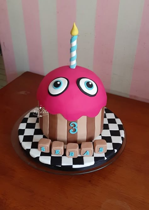 Chicas Cupcake Fnaf Cake, Five Nights At Freddy's Cupcake, Fnaf Cupcake Cake, Five Nights At Freddy's Birthday Cake, Fnaf Birthday Cake, Five Nights At Freddy's Birthday Ideas, Fnaf Birthday Party Ideas, Freddy Cake, Five Nights At Freddy's Cake