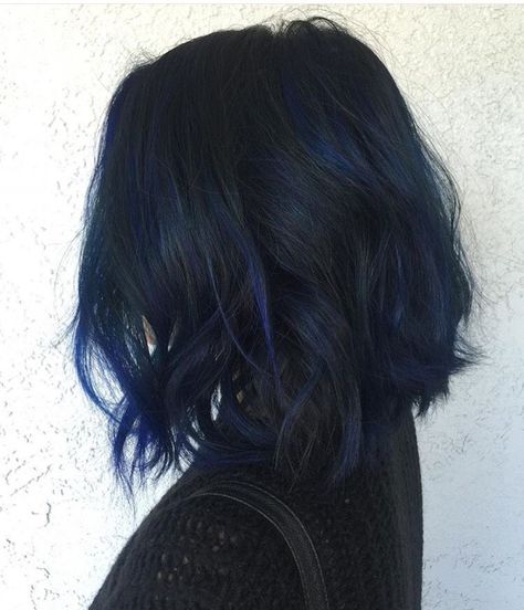 Short Blue Highlighted Hair, Subtle Color Highlights For Dark Hair, Short Blue Ombre Hair, Black Blue Short Hair, Blue Shoulder Length Hair, Blue Underlayer Hair, Blue Black Hair Short, Mid Night Blue Hair, Short Blue Black Hair